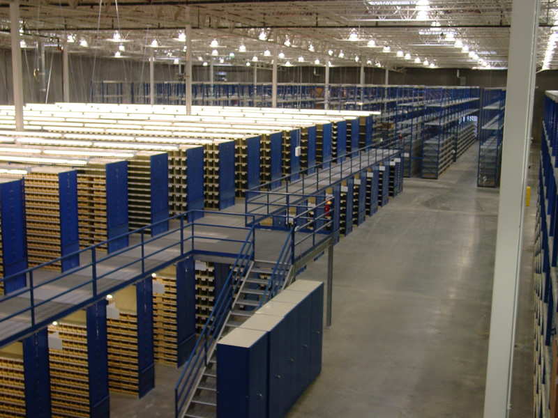 estanteria-metalica-con-entrepiso-ij-metalcorp-03